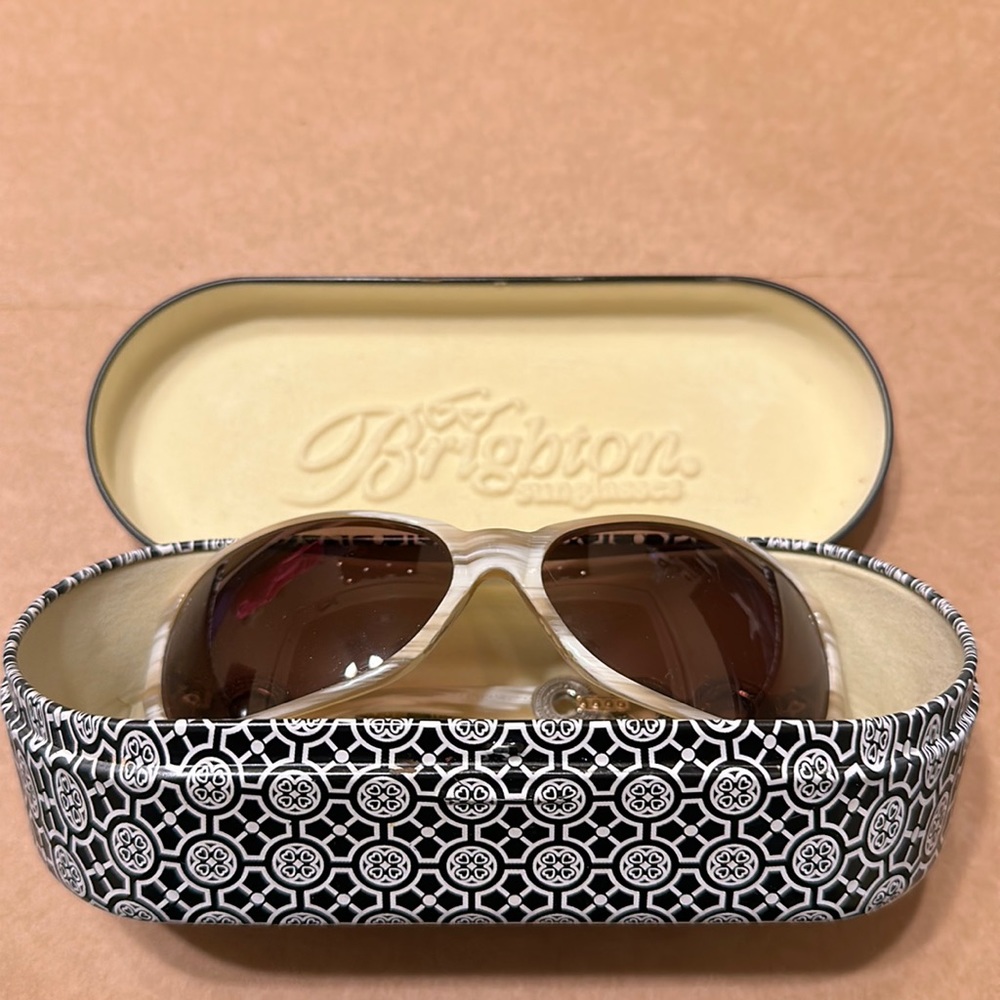 ✨Brighton Sunglasses✨